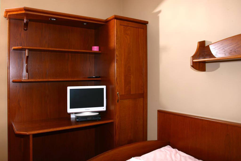 Penzion Fajn *** Pardubice Room photo